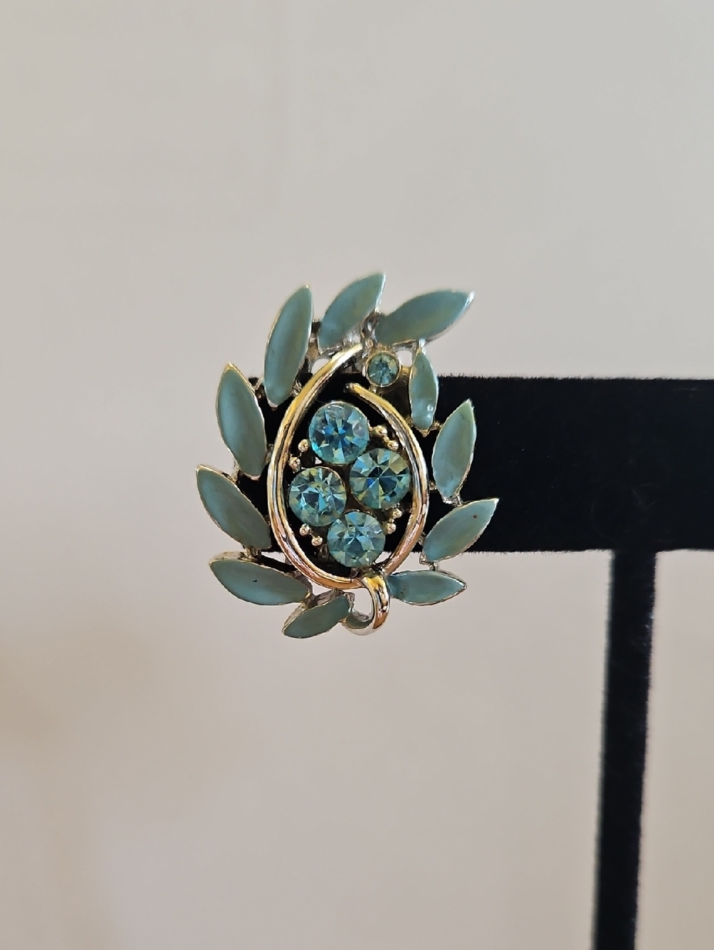Vintage Blue Aqua Rhinedtone Enamel Leaf Clip-On Earrings - Picture 5 of 6